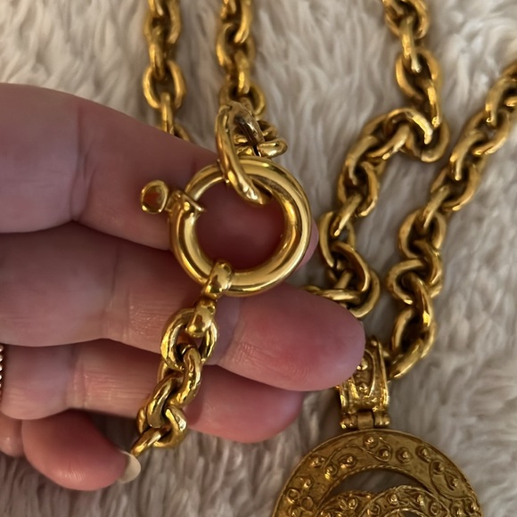 CHANEL NECKLACE - Picture 4 of 4